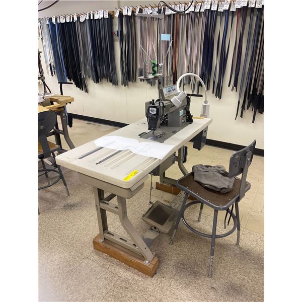 Juki DDL-5550-6 Sewing Machine Station (Working)