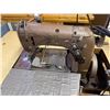 Image 2 : Union Special 51300BX Sewing Machine Station