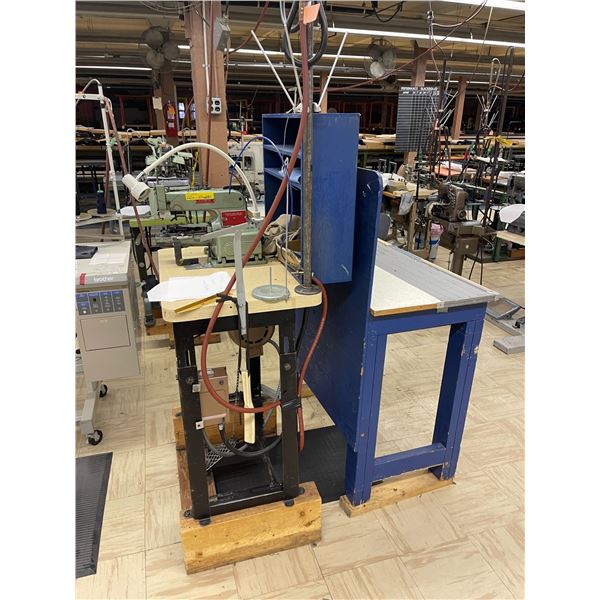 Lewis Button Machine Union Special 200-8 Lewis 4 Hole Button Hole Stitcher Station (Working ...