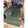 Image 1 : Vintage Green Couch (82 x 36 x 33")