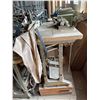 Image 2 : 4 Pc - Union Special Sewing Machine / Sergers + Table