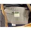 Image 8 : Table lot - Various Styles / Sized Pants (Approx. 200 Pc)