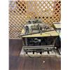 Image 1 : Pallet lot - Union Special Single Needle Sewing Machine Station + Union Special Single Needle Sewing