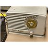 Image 2 : 2 Pc - Vintage Radios - RCA Victor & Rogers Majestic