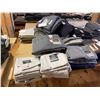Image 2 : Table lot - Various Styles / Sized Pants (Approx. 130 Pc)