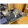 Image 2 : Table lot - Various Styles / Sized Pants (Approx. 100 Pc)