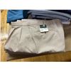 Image 8 : Table lot - Various Styles / Sized Pants (Approx. 100 Pc)