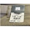 Image 8 : Table lot - Various Styles / Sized Pants (Approx. 200 Pc)