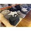 Image 2 : Table lot - Various Styles / Sized Pants (Approx. 130 Pc)
