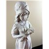 Image 2 : Garden statue