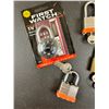 Image 2 : Various locks and keys