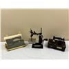 Image 1 : Minature sewing machines