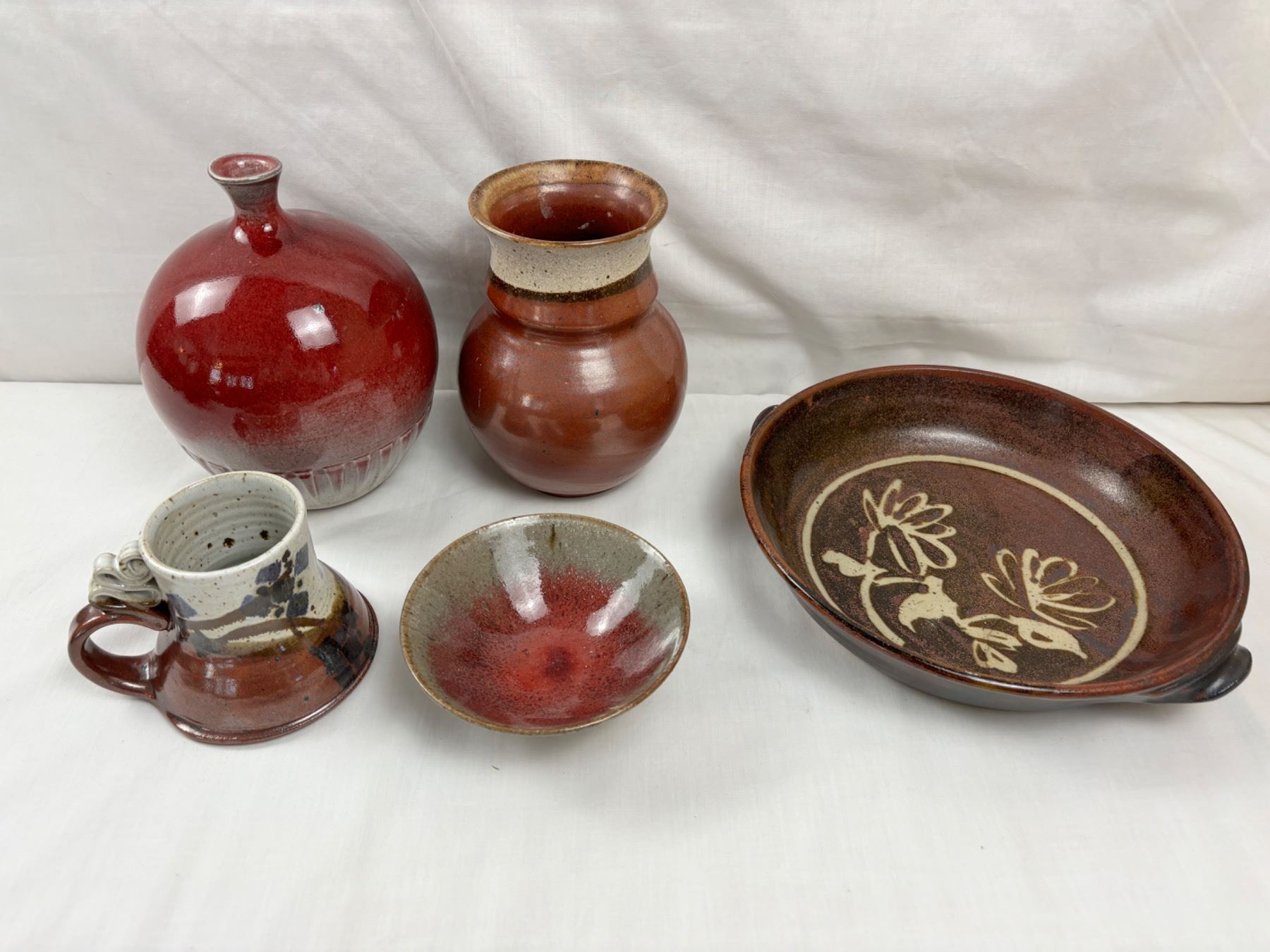 Pottery Red Color Red pottery set - Sunrise Estate Services Ltd
