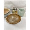 Image 2 : 8 Pieces Assorted Pottery