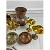 Image 2 : Copper and brass decor