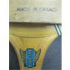 Image 3 : 2 VINTAGE TENNIS RACKETS W/CLAMPS