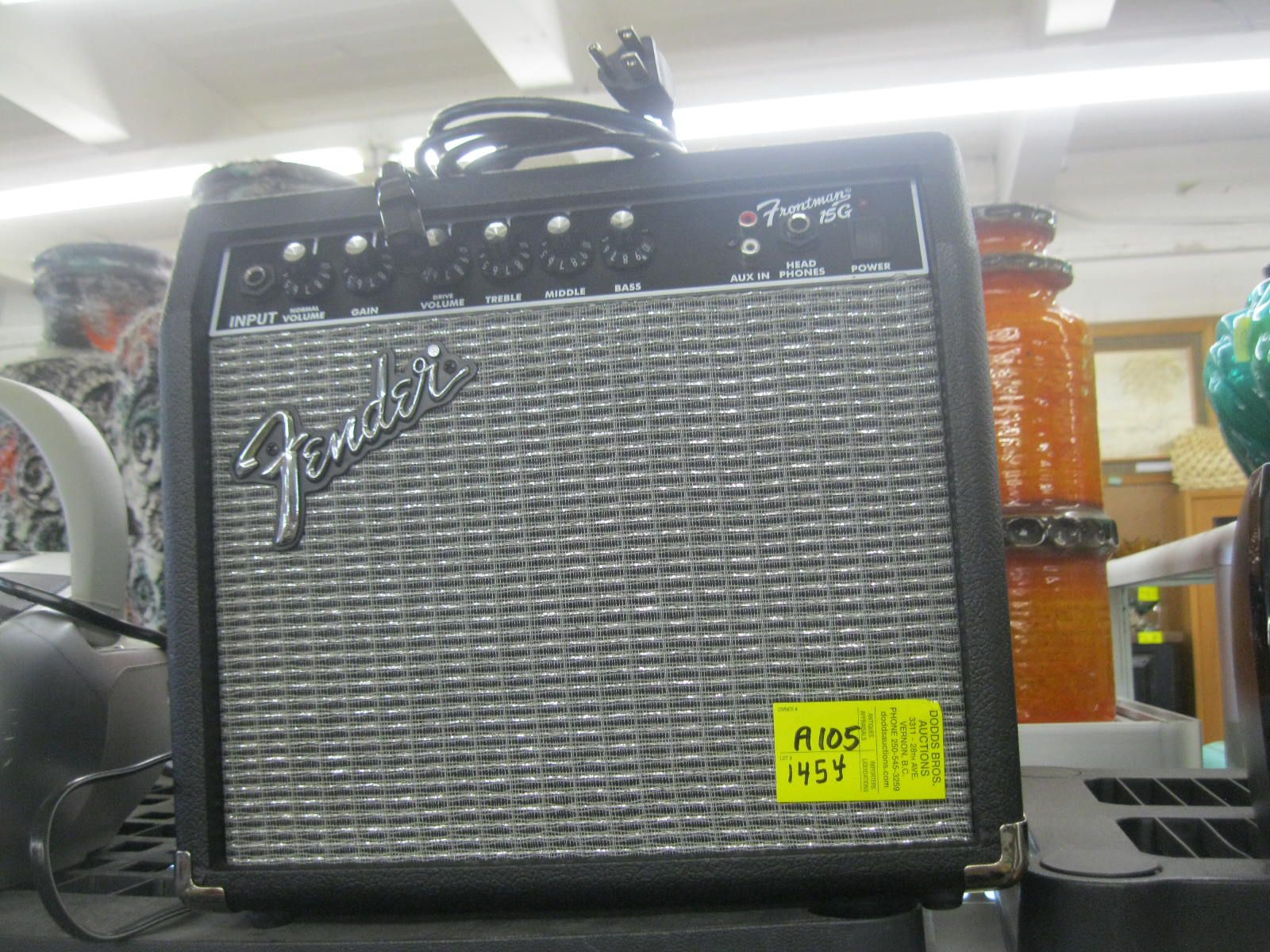 SM. FENDER FRONTMAN 15G GUITAR AMP
