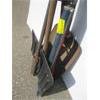 Image 2 : BUNDLE OF GARDEN TOOLS