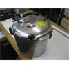 Image 1 : ALL AMERICAN PRESSURE CANNER COOKER