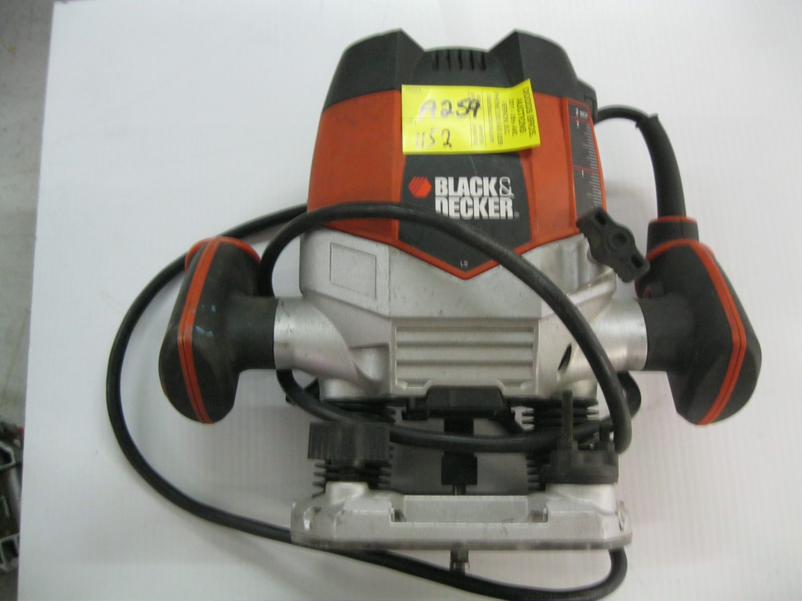 Blackner Router BLACK & DECKER ROUTER