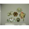Image 2 : Assorted Vintage Brooches