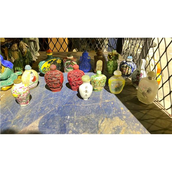 LOT OF SNUFF BOTTLES