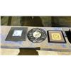 Image 5 : LOT OF JADE WALL DECOR, THE BRONZE CHARIOT OF EMPEROR QIN SHI HUANG'S MAUSOLEUM AND 3 PIECES OF
