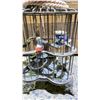 Image 3 : VINTAGE METAL BIRD CAGE