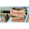 Image 4 : SHELF OF VINTAGE SODA CRATES & BOTTLES INCLUDING; PEPSI-COLA, HI-SPOT, CANADA DRY & COCA-COLA