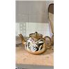 Image 2 : TEAPOT & CRYSTAL VASE