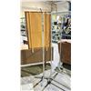 Image 2 : PORTABLE CLOTHING RACK & CLOTHING RACK