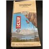 Image 1 : Clif White Chocolate Macademia Nut Energy Bars (12 x 68g)