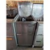 Image 1 : MKE FG-115-N 42 Lb Floor Tube Fired Natural Gas Fryer - with 1 basket