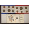 Image 1 : 1992 US MINT SET (UNC) P/D (WITH ENVELOPE)