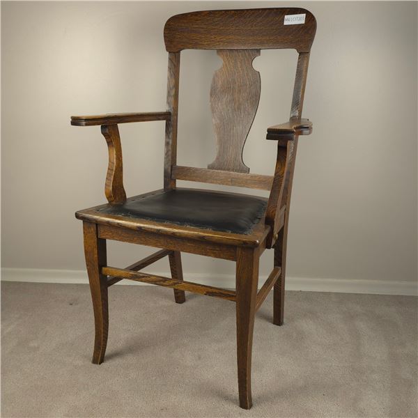 Antique captain oak chair