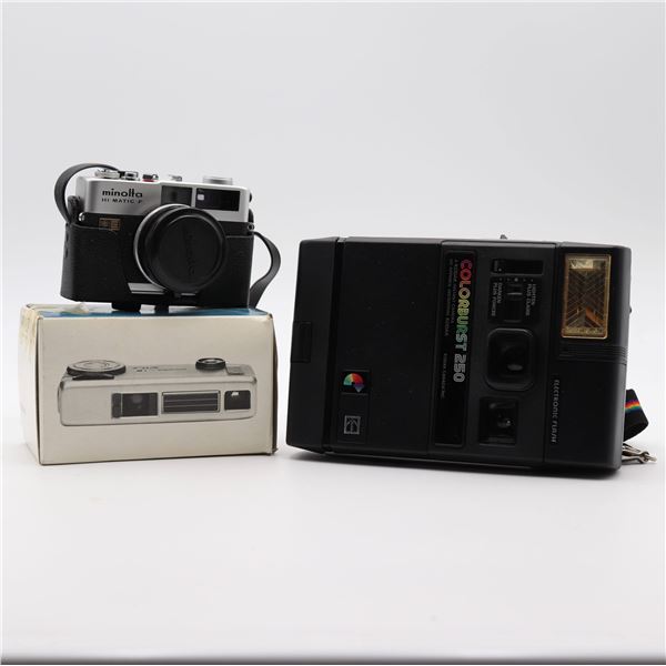 Lot of 3 cameras