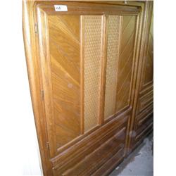 Storage cabinet