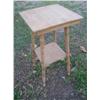 Image 1 : Small oak lamp table