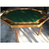 Image 1 : Poker table