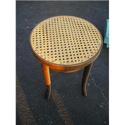 short stool w/cain top