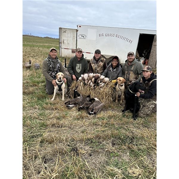 2.5 day Waterfowl Hunt with Big Grass Outfitters for 2 hunters
