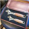 Image 2 : CASED MASTERCRAFT ADJUSTABLE WRENCH SET
