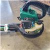 Image 2 : FEATERLITE WEEDEATER LEAF BLOWER - WORKING