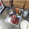 Image 2 : LARGE ASSORTMENT OF METAL GARDEN DECOR