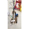 Image 2 : 3 FISHING RODS, SCOTTY MOUNT AND 4 COLLECTIBLE TINS