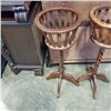 Image 2 : 2 WOOD PLANTSTANDS