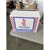 Image 2 : 2 BOXES OF NUTTY CLUB PINK POPCORN, 12 X 200G BAGS IN EACH