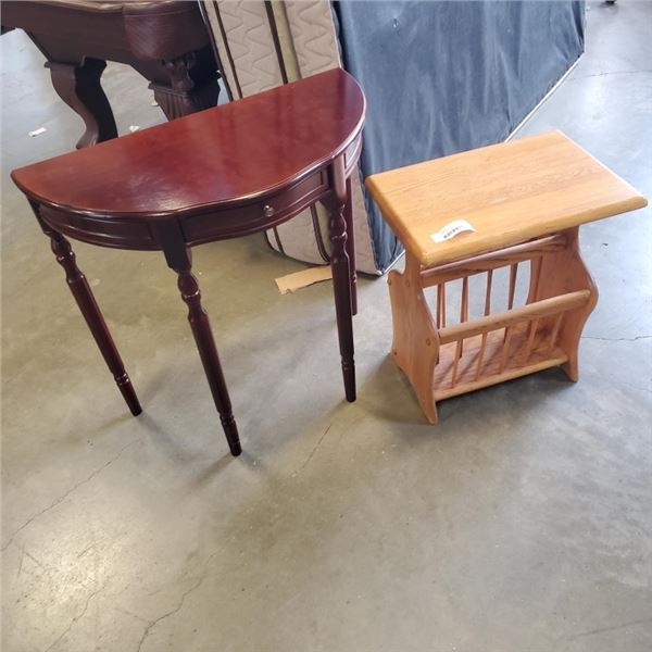 D TABLE AND MAGAZINE RACK