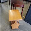 Image 3 : D TABLE AND MAGAZINE RACK