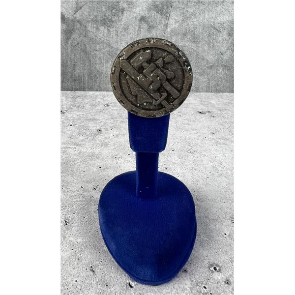 WW2 German Tag Des Deutschen Handwerk Badge